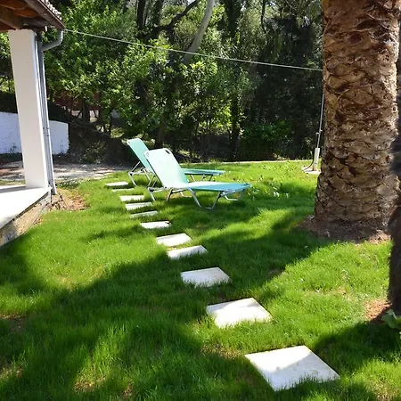 Anna لياباديس