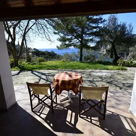 Apartment Anna Liapades