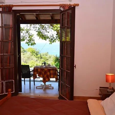 Apartment Anna Liapades