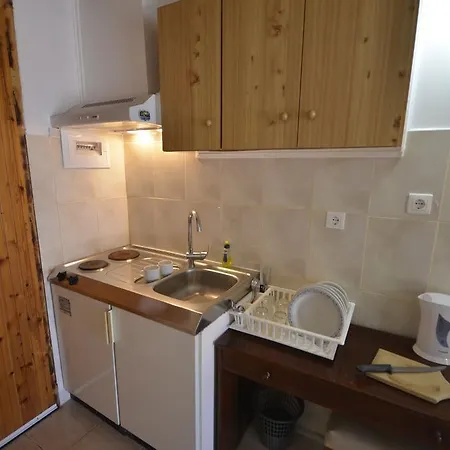 Anna Apartment *